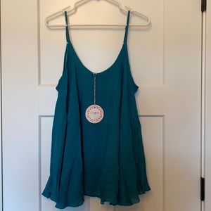 Teal flowy tank top perfect for summer